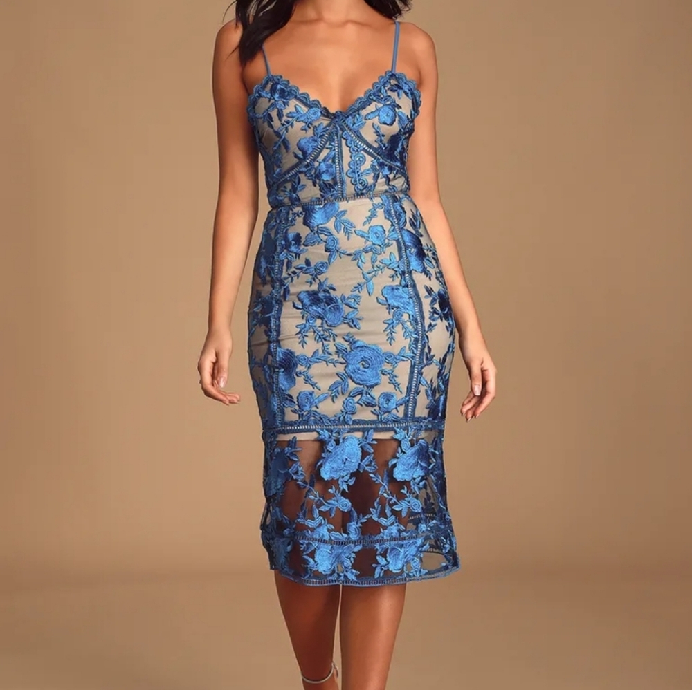 Deeply Cherished Blue Lace Midi Dress, M